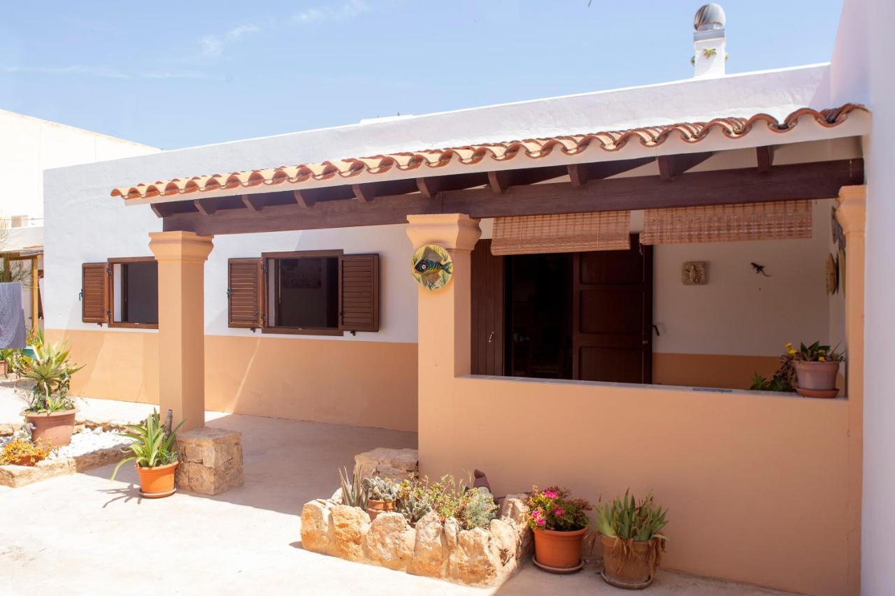 Can Moya Sant Ferran de Ses Roques Exterior photo